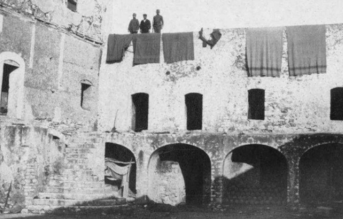 Όψη του εσωτερικού του Φρουρίου. Φωτογραφία του Labrance το 1912