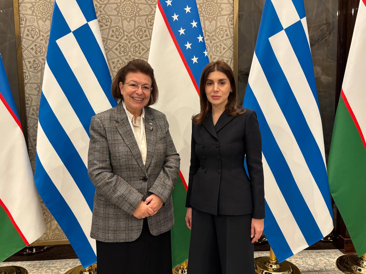 Η Λίνα Μενδώνη με την Gayane Umerova, Πρόεδρο του Ιδρύματος Τέχνης και Πολιτισμού του Ουζμπεκιστάν