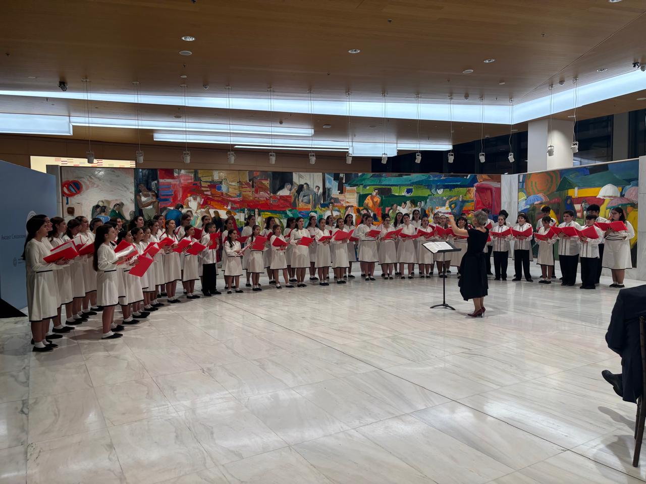 Η παιδική χορωδία της Εθνικής Λυρικής Σκηνής