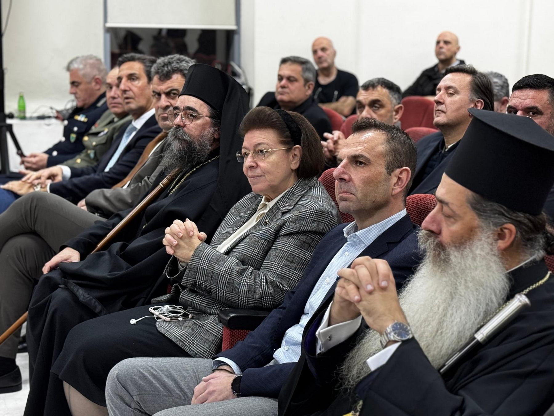 Υπουργός Πολιτισμού Λίνα Μενδώνη, Μητροπολίτης Καστορίας Καλλίνικος, Μητροπολίτης Φθιώτιδος Συμεών, Αντιπεριφερειάρχης Καστοριάς Δημήτριος Σαββόπουλος, Δήμαρχος Καστοριάς Γιάννης Κορεντσίδης