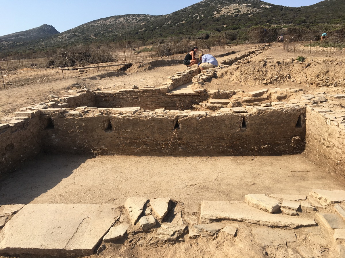 Ανασκαφική έρευνα 2021 στο Δεσποτικό, στη θέση Μάντρα και αναστηλωτικές εργασίες στον ναό και το εστιατόριο του Ιερού του Απόλλωνα